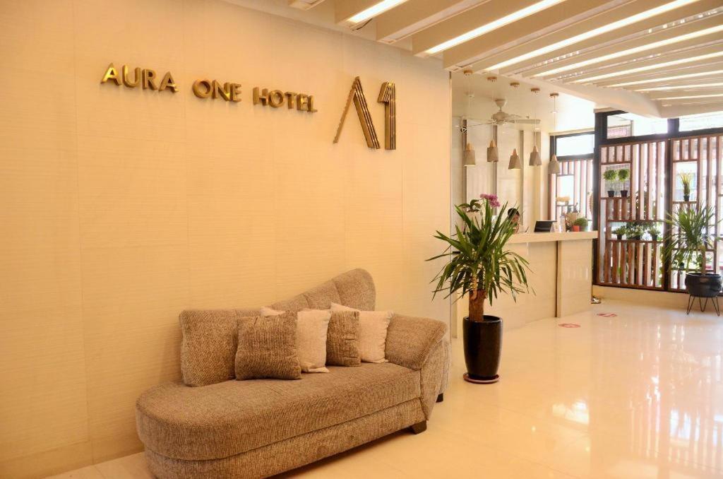 Aura One Hotel Baguio City Esterno foto